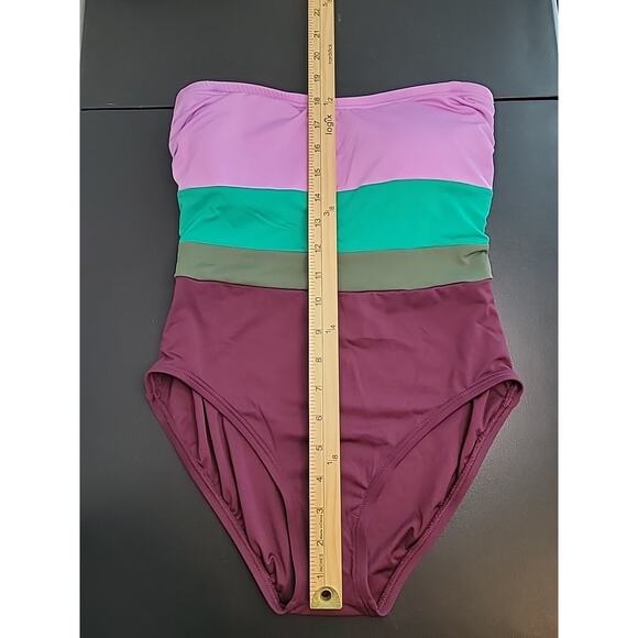 Kate Spade Colorblock One-Piece Swimsuit Raisin Small NWOT - Picture 7 of 10